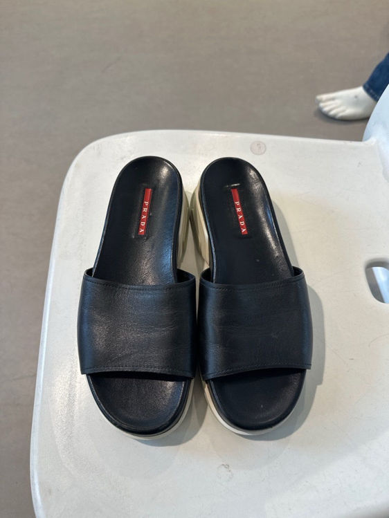 Billede af Prada sandaler 