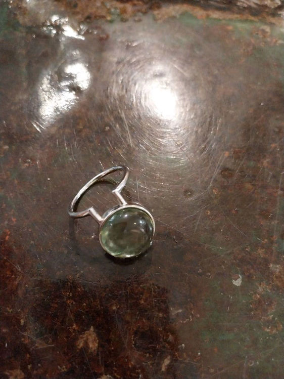 Billede af Ring m grøn sten