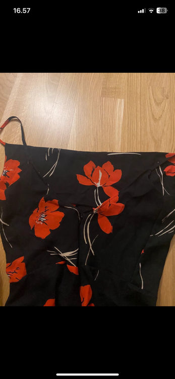 Billede af Blomstret kjole