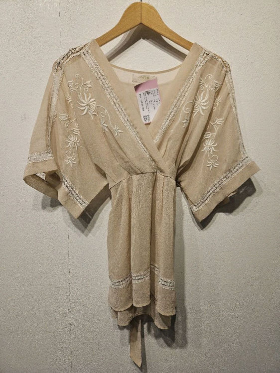 Billede af Cream fin bluse m.broderi og bælte 