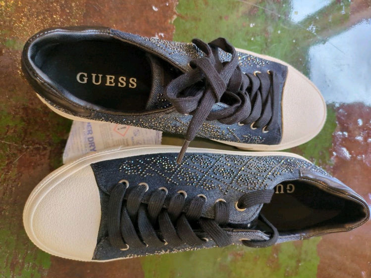 Billede af GUESS sneakers sort bling bling hvid sål 