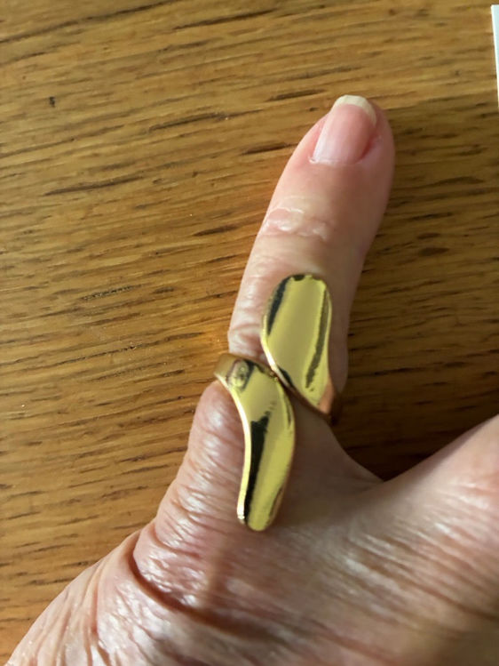 Billede af Ny  gylden ring