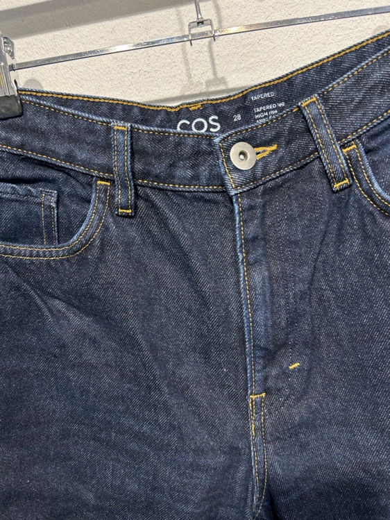 Billede af Nye Cos jeans